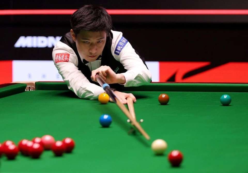 在激烈的对 在激烈的对