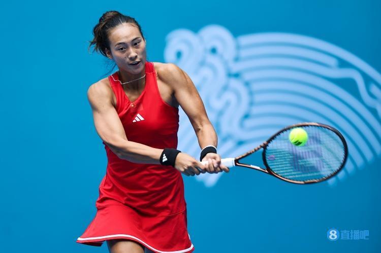 他在中场增 他在中场增