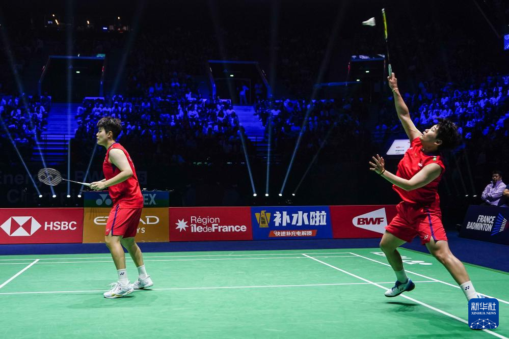 充满激情的 充满激情的